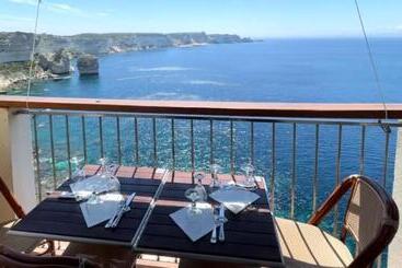 هتل Colomba Hôtel Centre Ville Historique