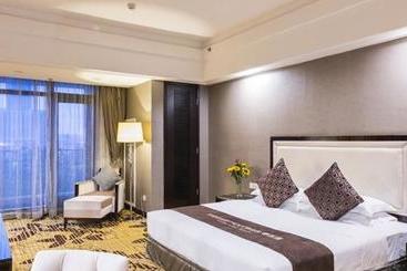 هتل Country Garden Phoenix  Shenyang