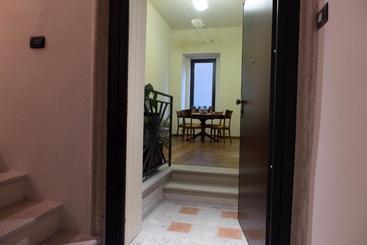 تختخواب و صبحانه Il Pozzo Di San Lorenzo