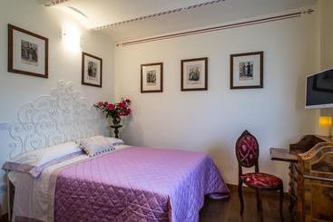 Broncigliano Luxury B&b