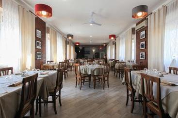 هتل Locanda La Castellana