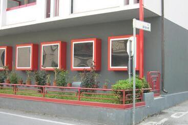 فندق Scacco Rosso
