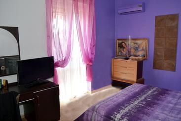 B&b Bed& Fly   Mamma Mia