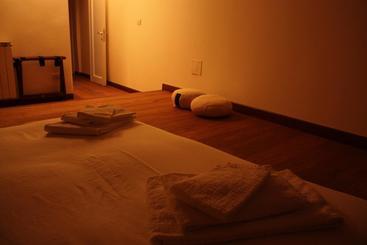 B&b44