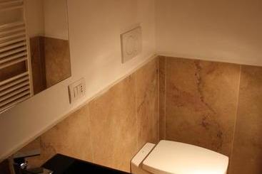 B&b44