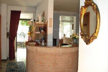 فندق Albergo Edera