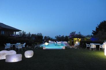 Villa Zagara Luxury Bed And Breakfast