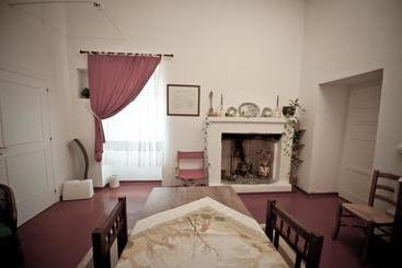 تختخواب و صبحانه Masseria Perronello Country House