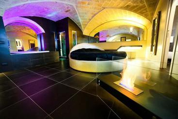 צימר Naucleros Suites