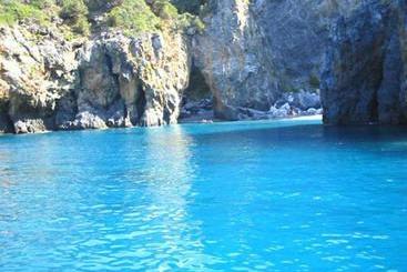 تختخواب و صبحانه Porto Di Mare