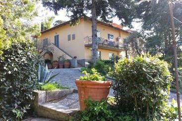 B&b Ulivi Di Castello