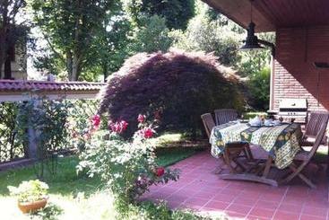 Bed and Breakfast Villa Camilla