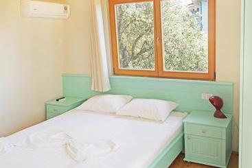 Drymades Inn Resort