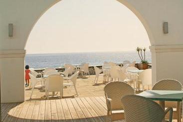Drymades Inn Resort