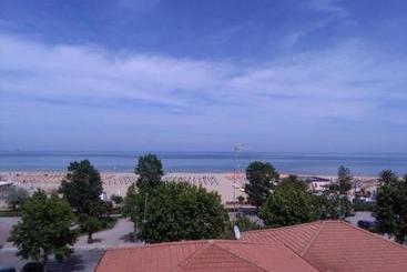 هتل Miramare