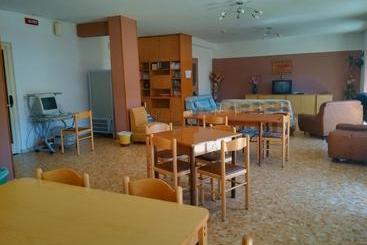هتل Casa Per Ferie Beato Rosaz