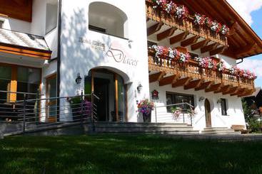 هتل Chalet Dlaces