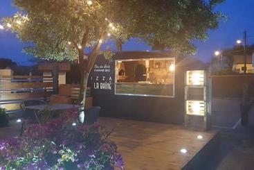 هتل Hôtel La Baïne