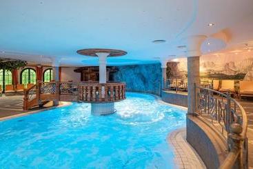 هتل Wellnessresort Seiwald  Superior