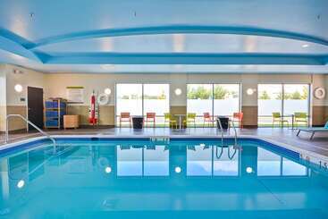 فندق Home2 Suites By Hilton Charles Town