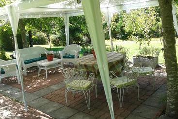 هاستل Hostal Möller