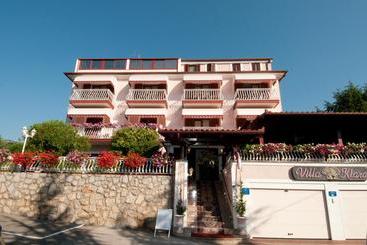 Bed & Breakfast Villa Klara
