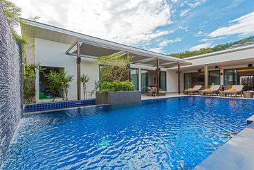 Casabay Luxury Pool Villas By Stay