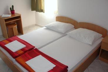 Hostel Amfora