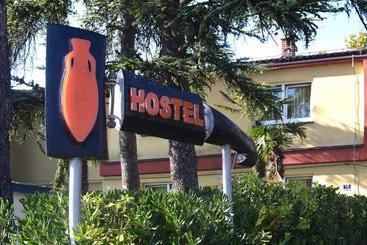 Hostel Amfora