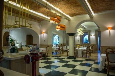 هتل Villa Ariston