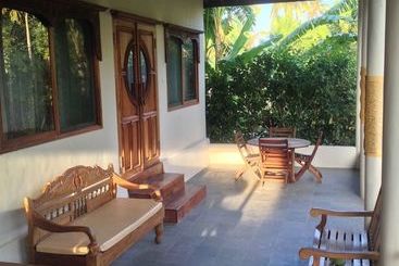 پانسیون Hibiscus House Pemuteran Bali