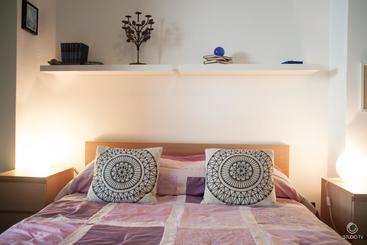 هتل Bed & Breakfast Cas Alda