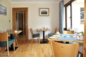 Atlantic  N  Riverside B&b