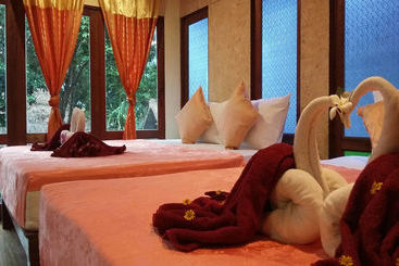 هتل Raya Resort