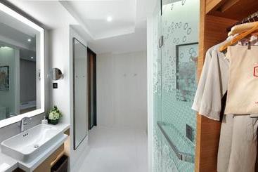 هتل Hampton By Hilton Wuhan Tianhe Airport East