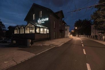 هتل Blackhome Salzburg City I Contactless Checkin