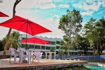 هتل Hacienda Campestre