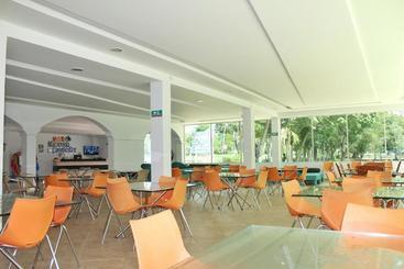 هتل Hacienda Campestre