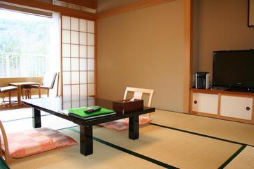 هتل Holiday You Shikinosato