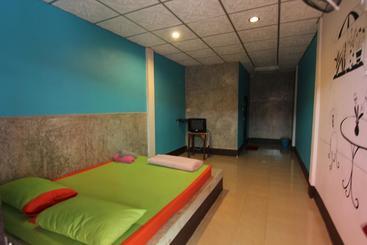 هتل Winny Apartment Rayong