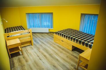 Alina Hotel & Hostel
