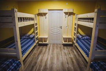 Alina Hotel & Hostel