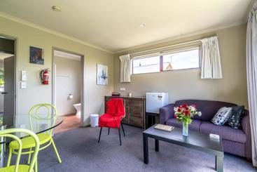 تختخواب و صبحانه Cosy Contemporary Hideaway