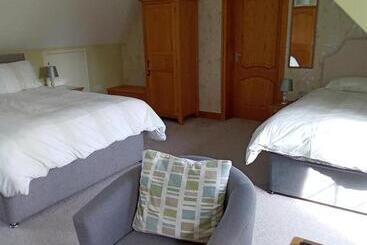 צימר White Cottage B And B