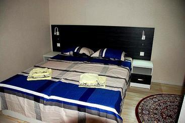 Sakho Hotel Hostel