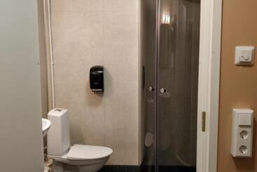 Bed and Breakfast Matkustajakoti Kuutamo Guesthouse