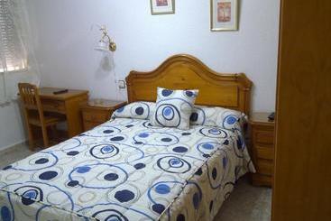 هاستل Hostal Asensio Nijar