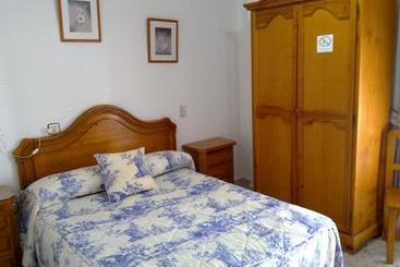 هاستل Hostal Asensio Nijar