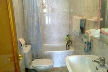 هاستل Hostal Asensio Nijar