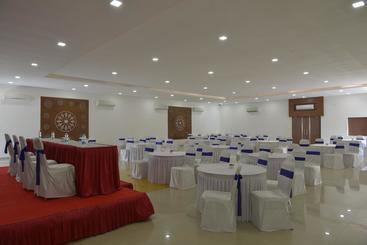 Banyan Paradise Resort